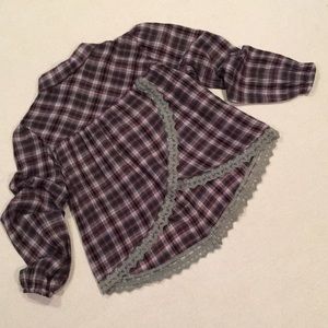 ❤️3/$25❤️ Hippie Laundry | EUC Cropped Flannel Lace Shirt M